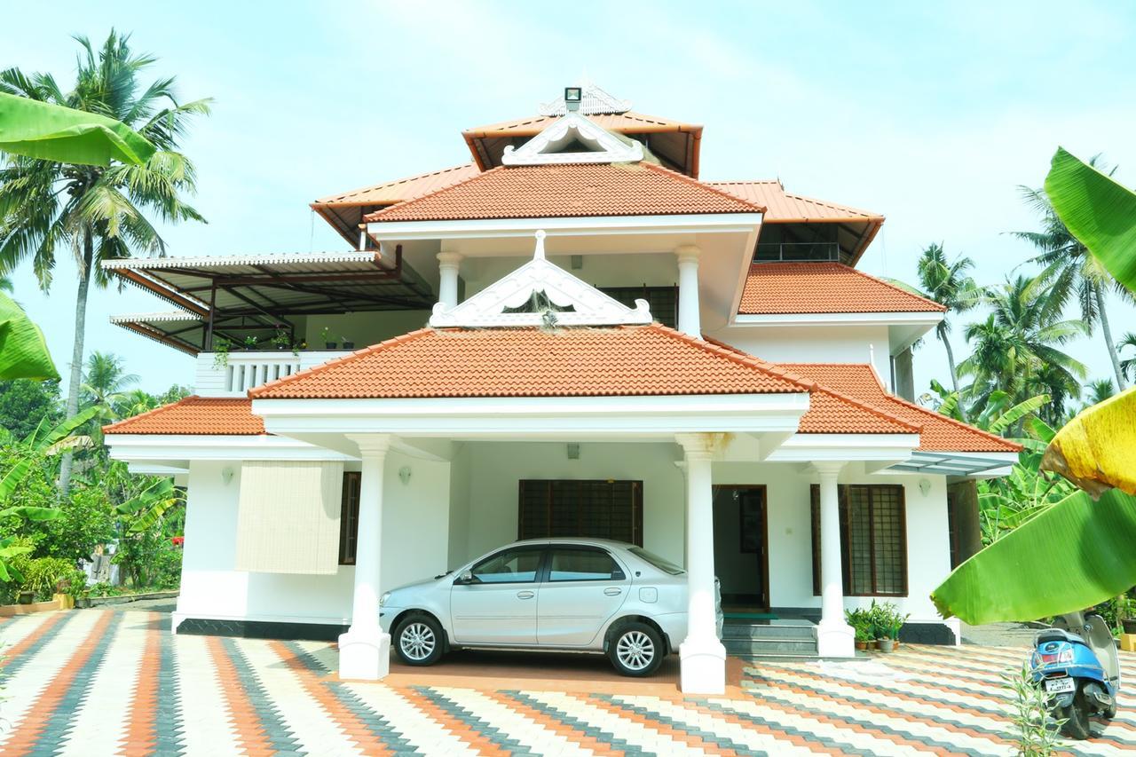 Manavalan House Alwaye Exterior photo